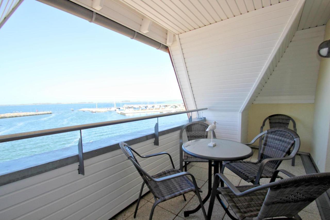 Hafennahe Ferienwohnung Mit Balkon Und Meerblick - Hafenhaeuser Wiek Wohnung 06 Wiek auf Ruegen Exterior photo