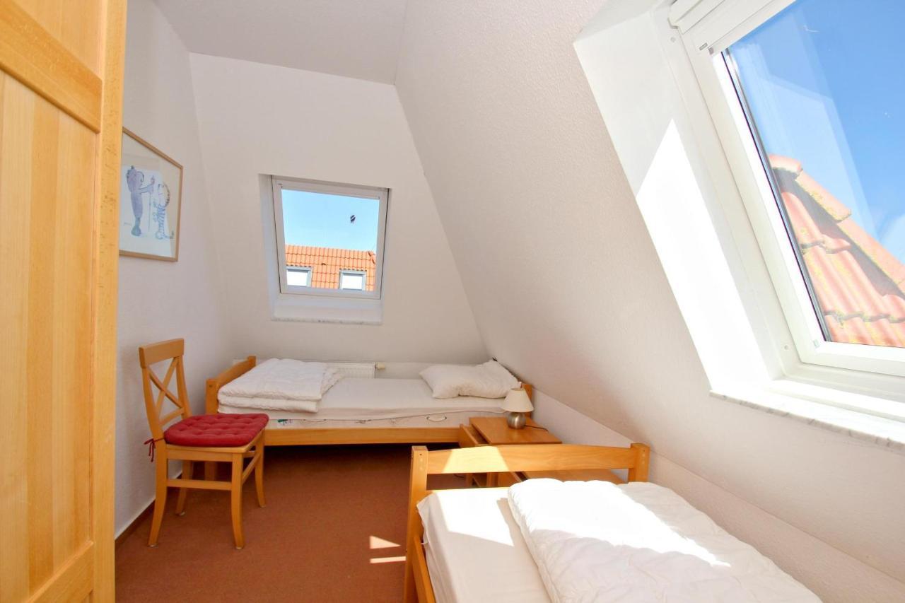 Hafennahe Ferienwohnung Mit Balkon Und Meerblick - Hafenhaeuser Wiek Wohnung 06 Wiek auf Ruegen Exterior photo